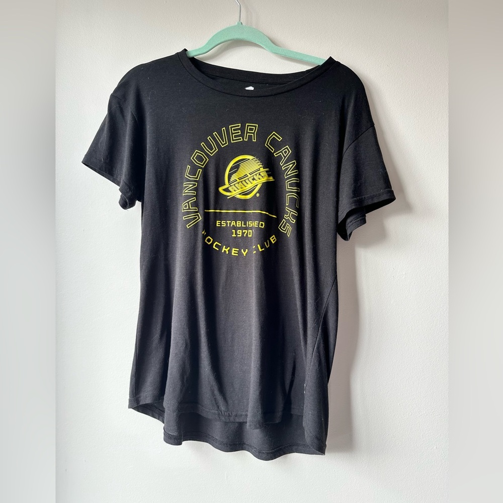 Canucks Skate t-shirt - L